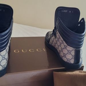 Authentic  Navy Blue Men's Gucci Python Sneakers